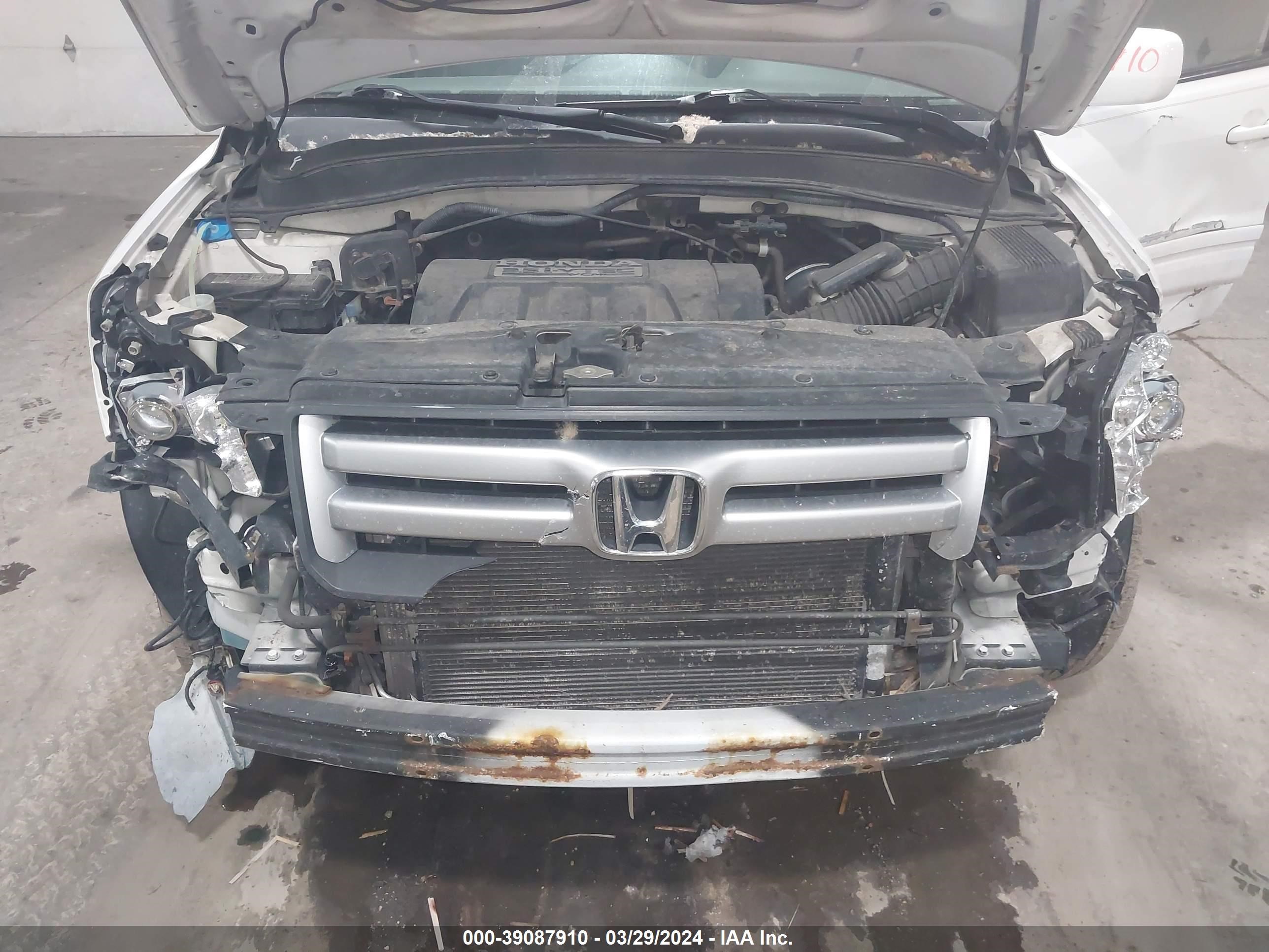 Photo 9 VIN: 5FNYF28556B034622 - HONDA PILOT 