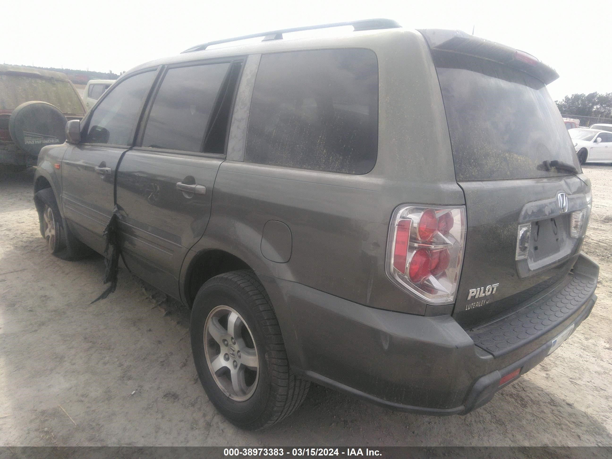 Photo 2 VIN: 5FNYF28557B032130 - HONDA PILOT 