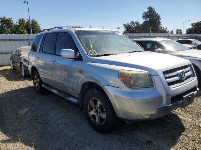 Photo 3 VIN: 5FNYF28566B006358 - HONDA PILOT EX 