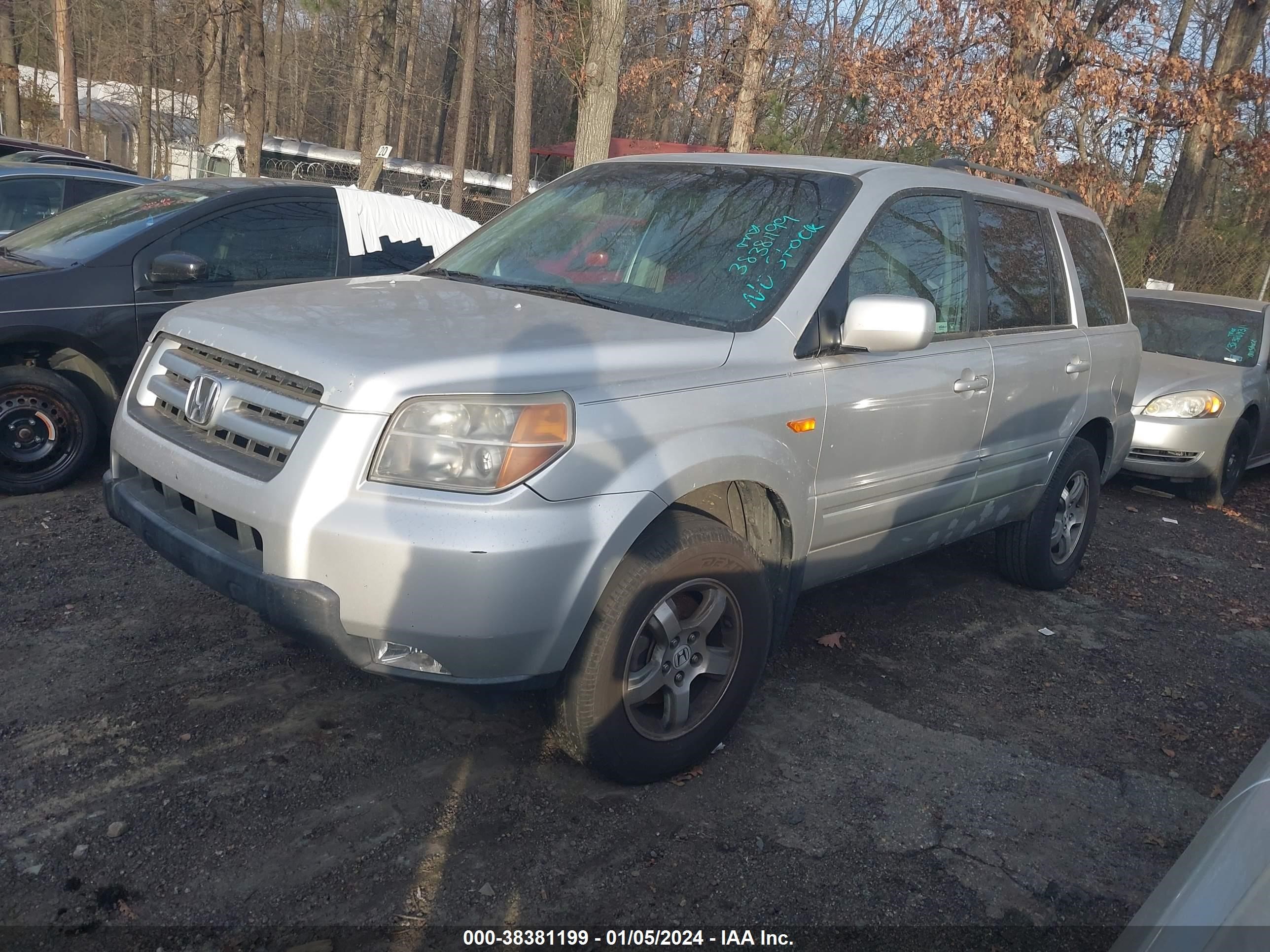 Photo 1 VIN: 5FNYF28567B033075 - HONDA PILOT 