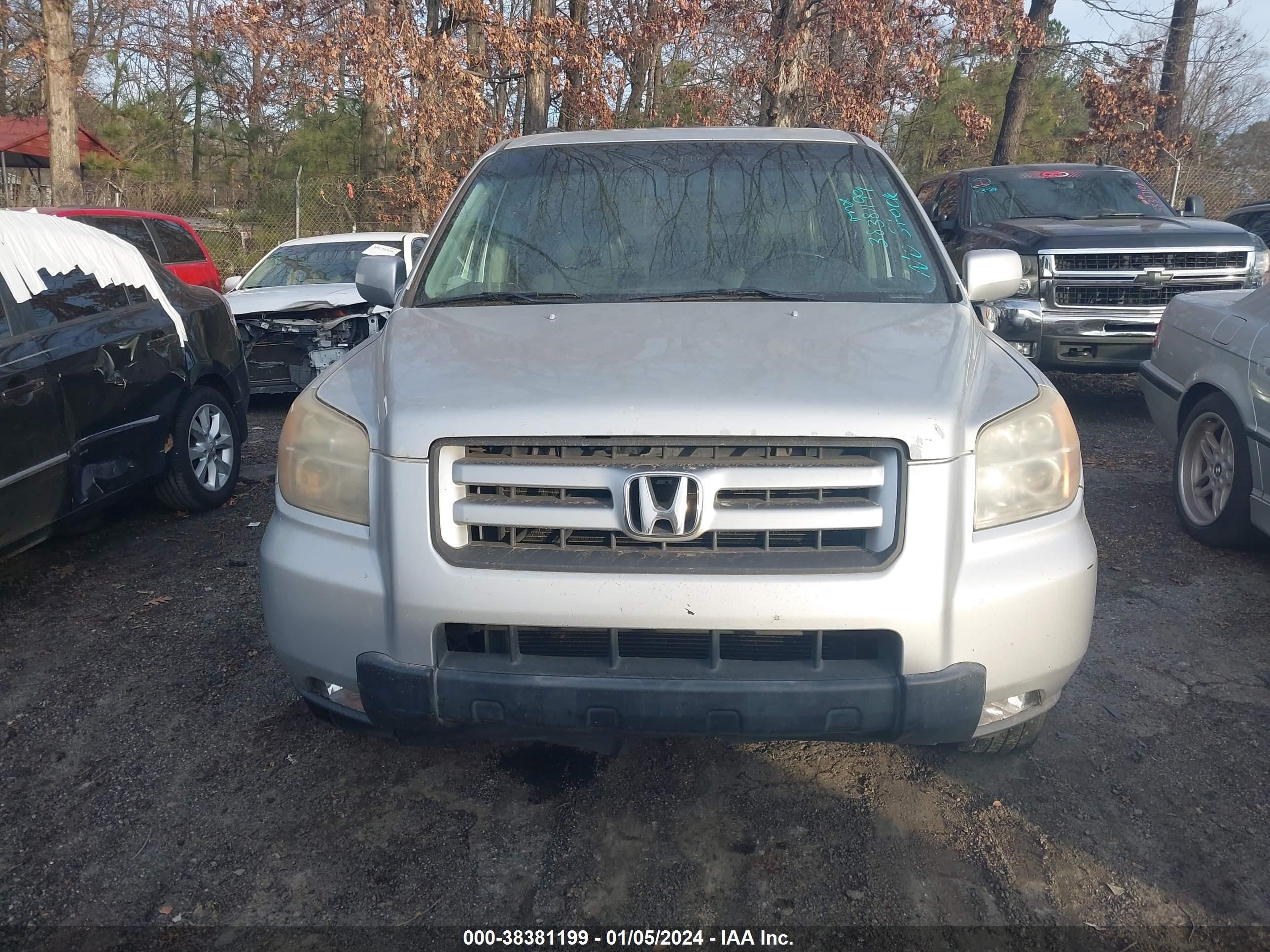 Photo 5 VIN: 5FNYF28567B033075 - HONDA PILOT 