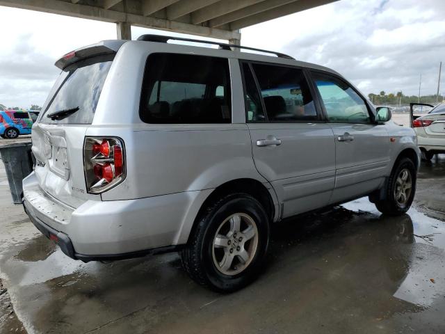 Photo 2 VIN: 5FNYF28568B003768 - HONDA PILOT 