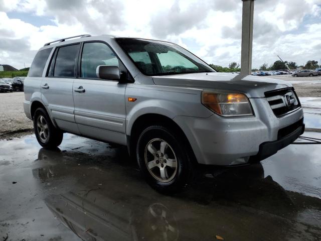 Photo 3 VIN: 5FNYF28568B003768 - HONDA PILOT 