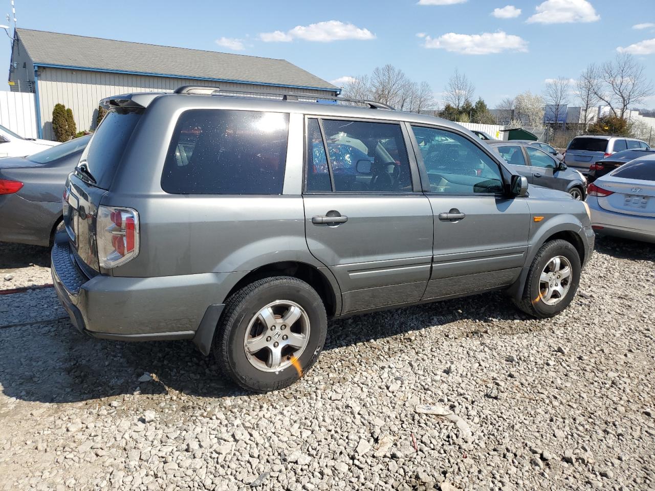 Photo 2 VIN: 5FNYF28568B007416 - HONDA PILOT 