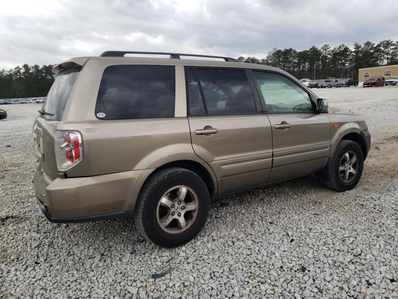 Photo 2 VIN: 5FNYF28578B003763 - HONDA PILOT 