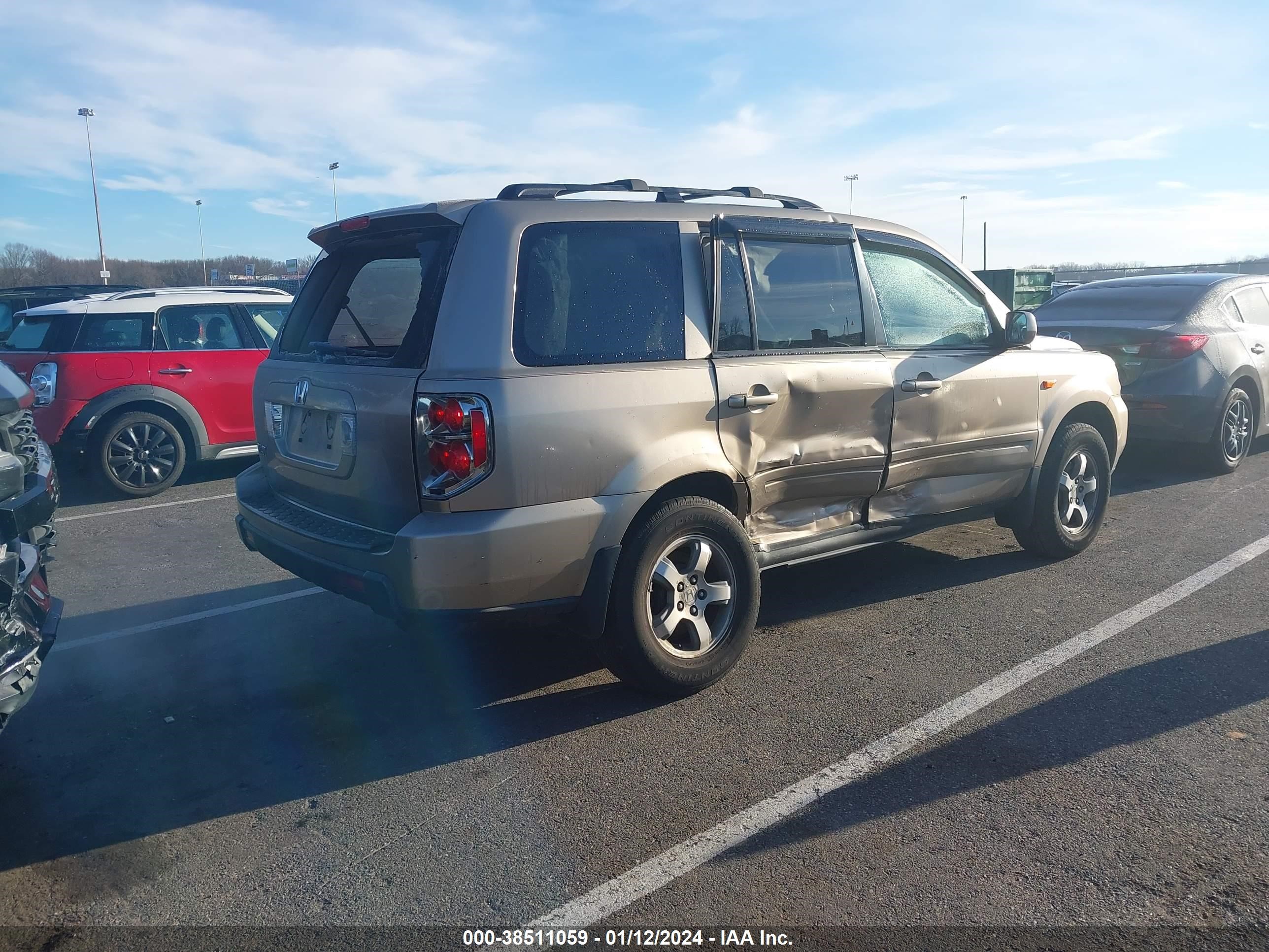 Photo 3 VIN: 5FNYF28587B021865 - HONDA PILOT 