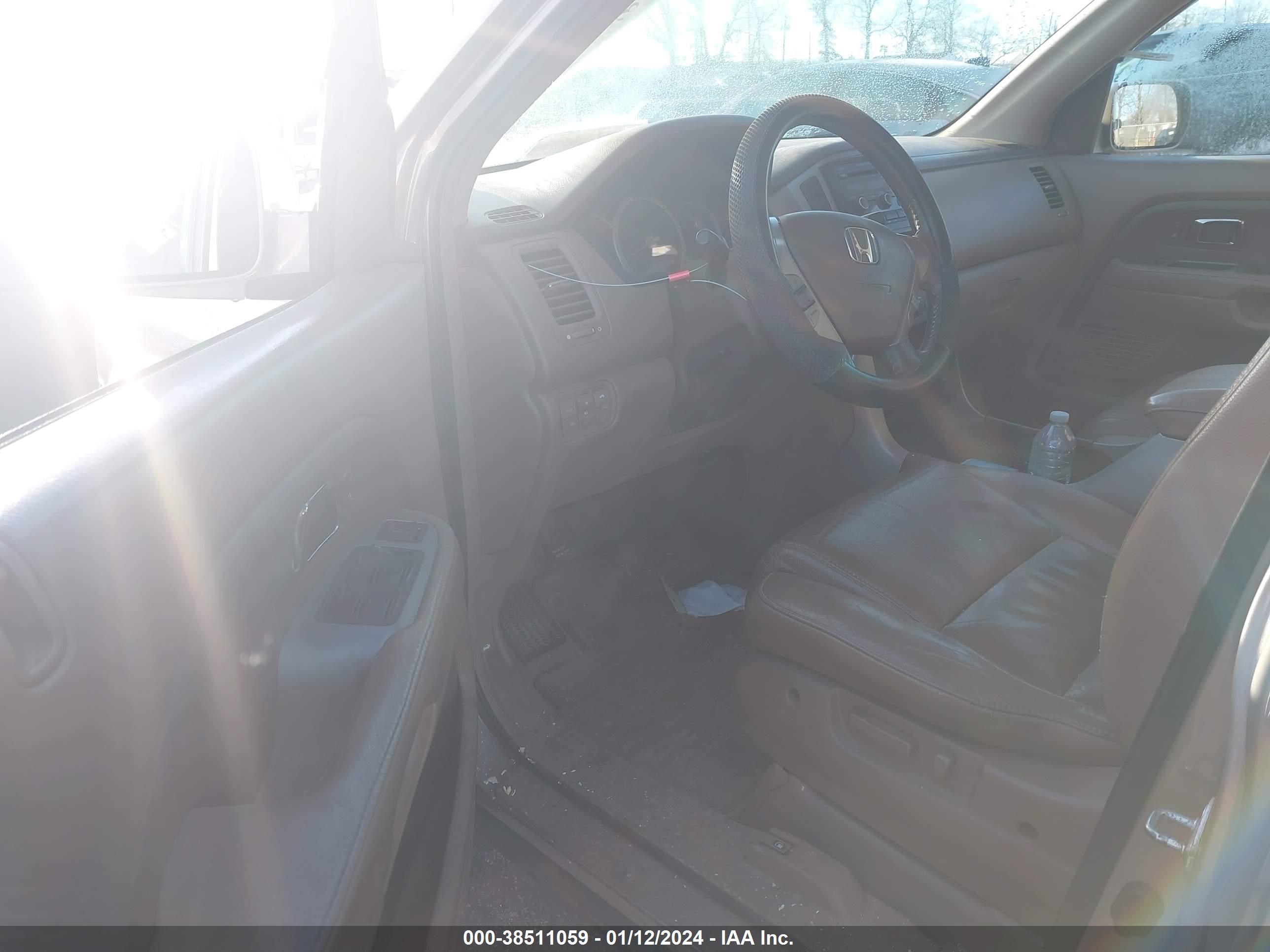 Photo 4 VIN: 5FNYF28587B021865 - HONDA PILOT 