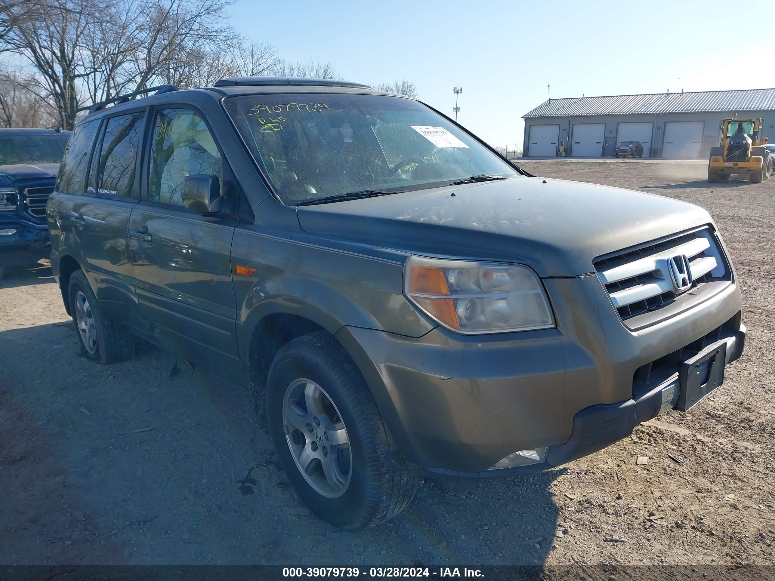 Photo 11 VIN: 5FNYF28588B010415 - HONDA PILOT 