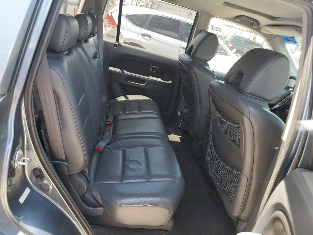 Photo 10 VIN: 5FNYF28596B004006 - HONDA PILOT 