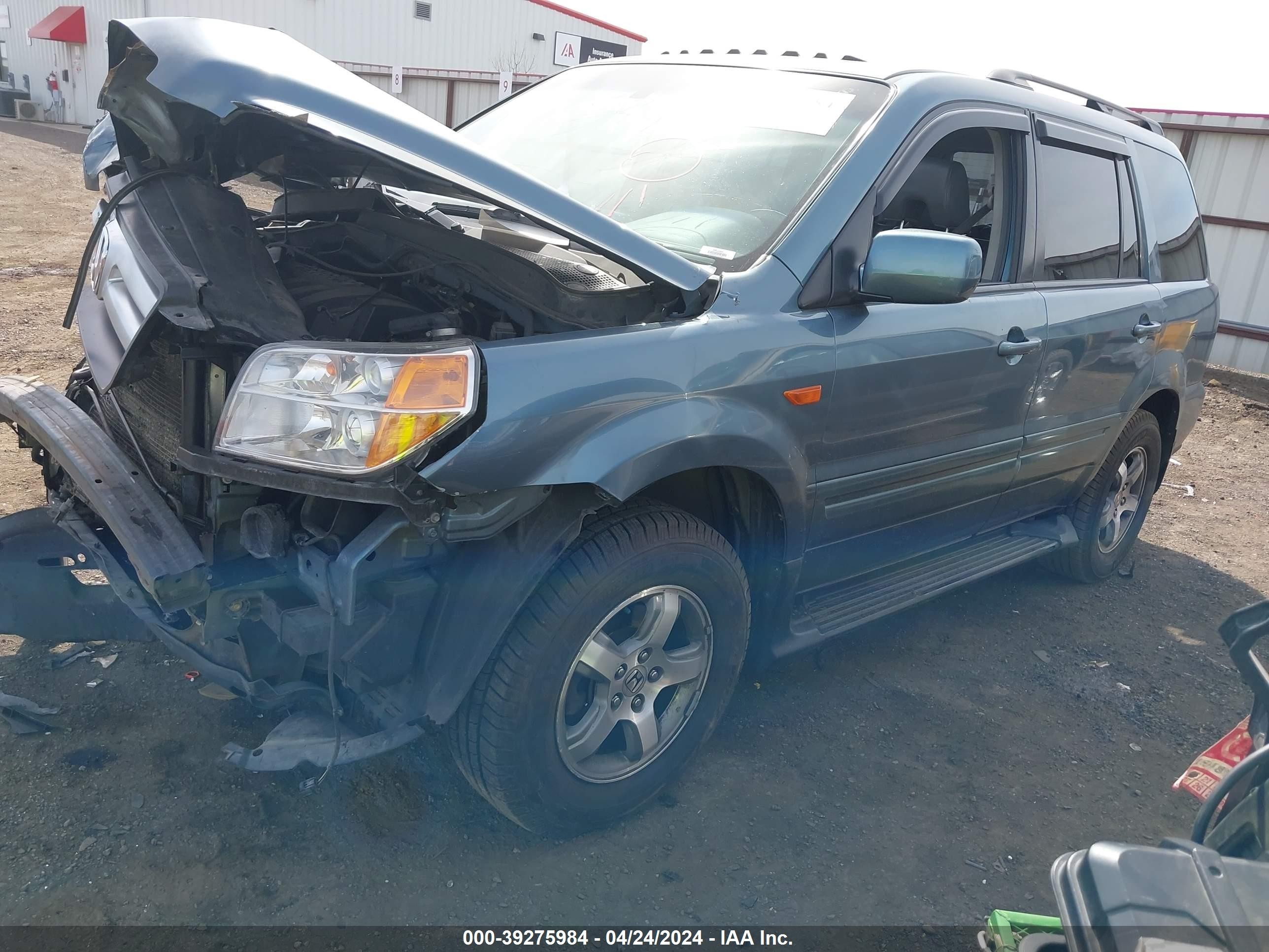 Photo 1 VIN: 5FNYF28596B007861 - HONDA PILOT 