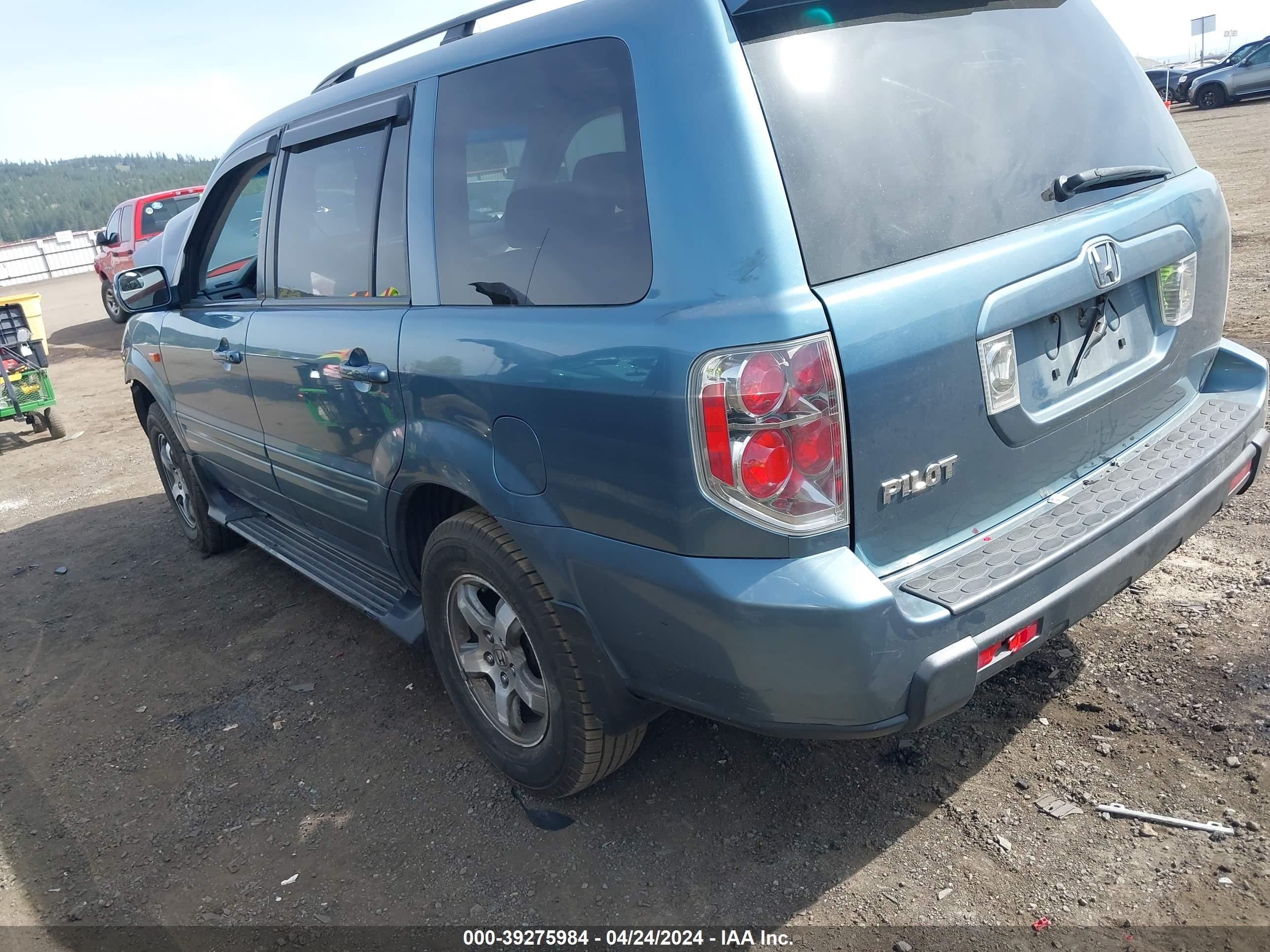 Photo 2 VIN: 5FNYF28596B007861 - HONDA PILOT 