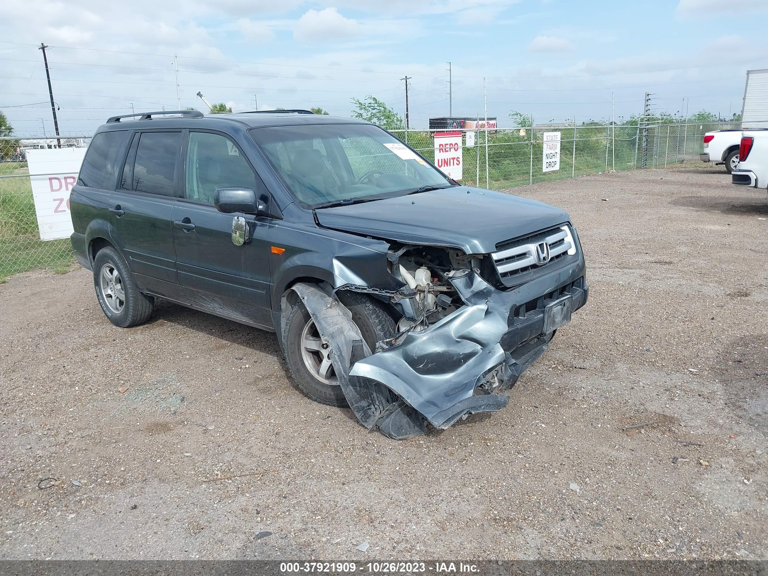 Photo 0 VIN: 5FNYF28596B015877 - HONDA PILOT 