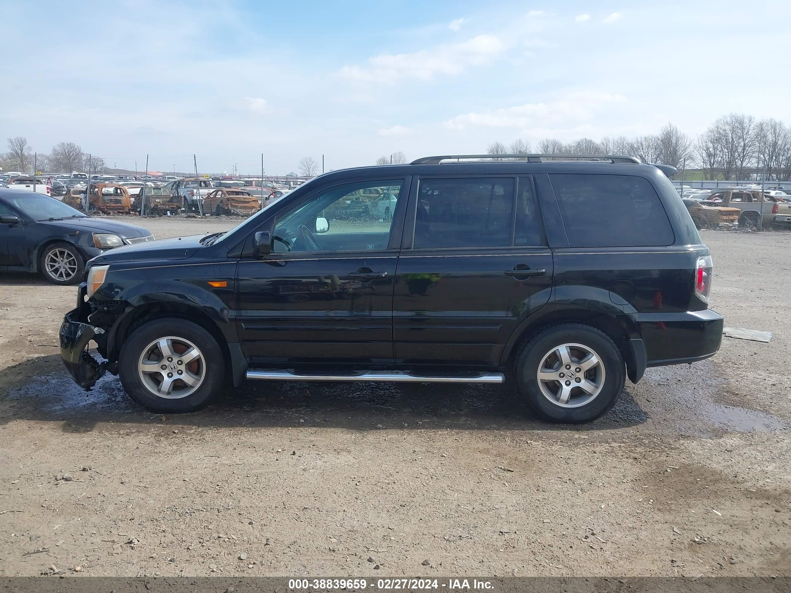 Photo 13 VIN: 5FNYF28637B025203 - HONDA PILOT 