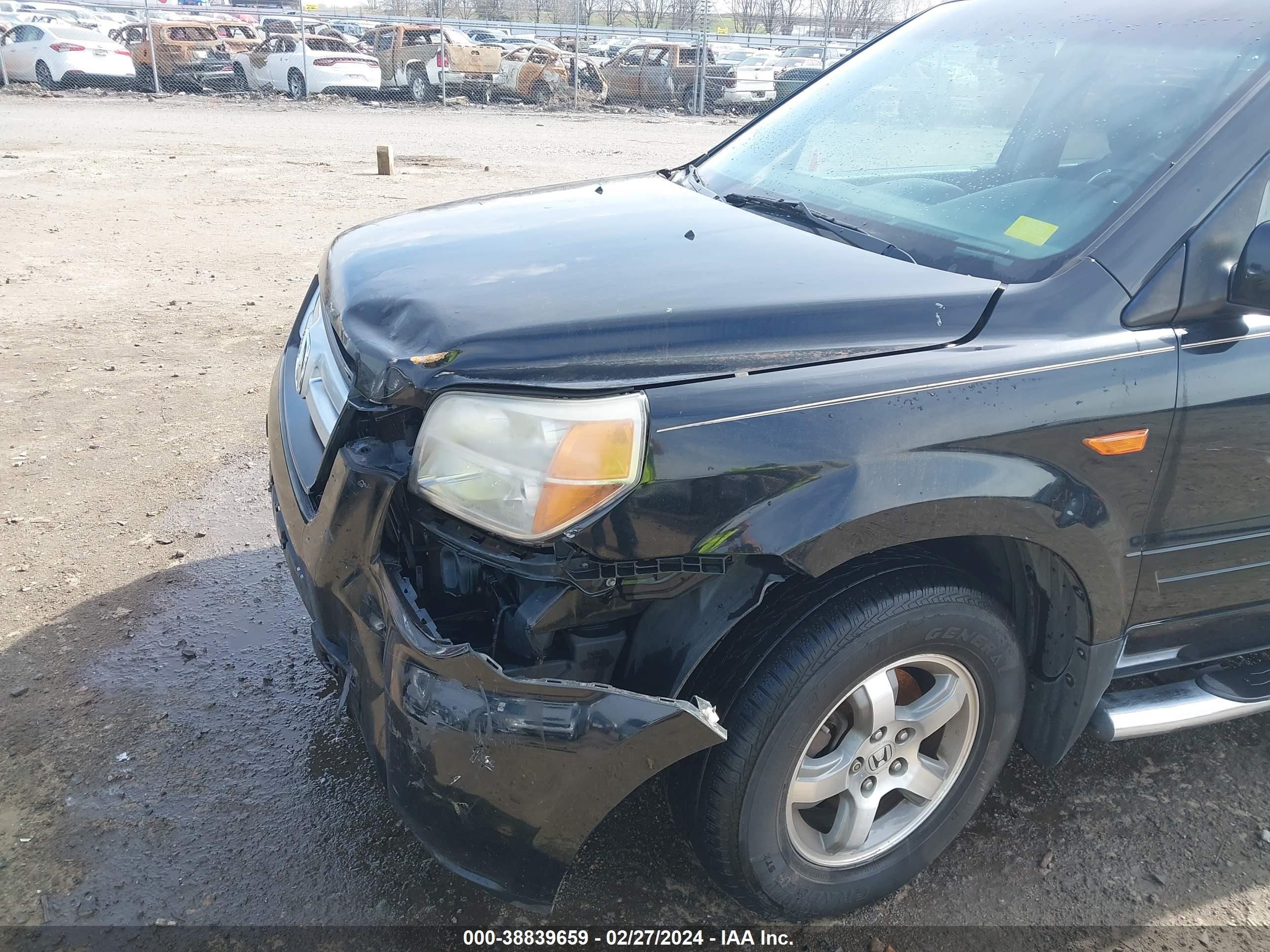 Photo 5 VIN: 5FNYF28637B025203 - HONDA PILOT 