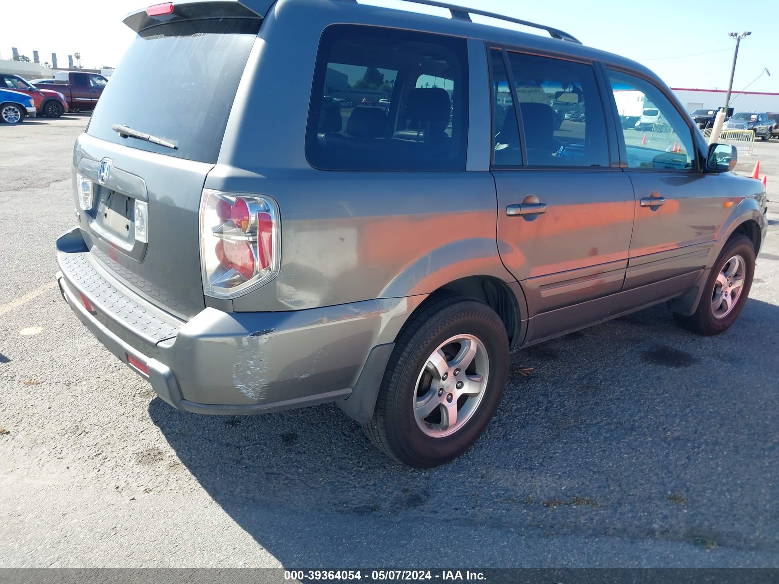 Photo 3 VIN: 5FNYF28667B024028 - HONDA PILOT 