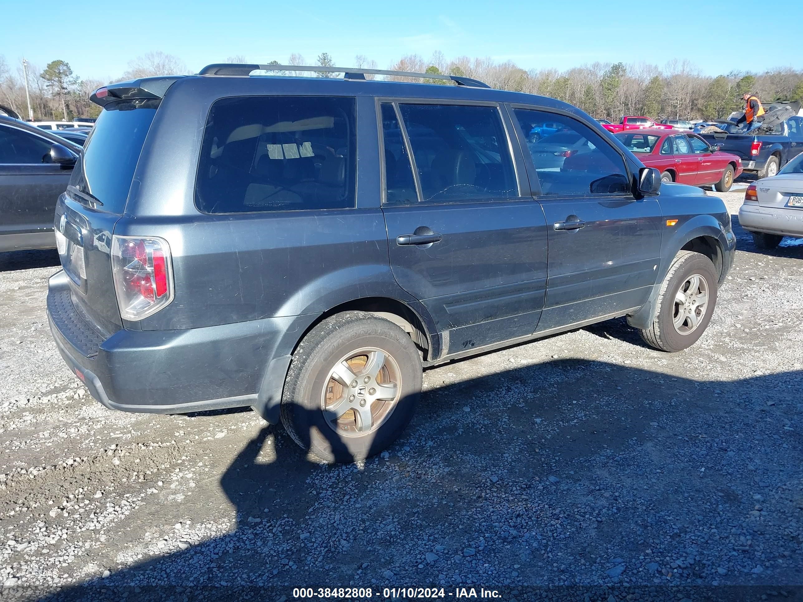 Photo 3 VIN: 5FNYF28686B045493 - HONDA PILOT 