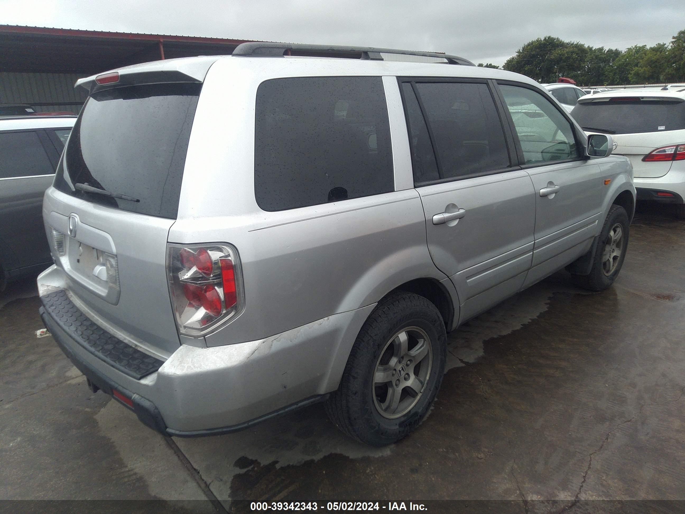 Photo 3 VIN: 5FNYF28726B039035 - HONDA PILOT 