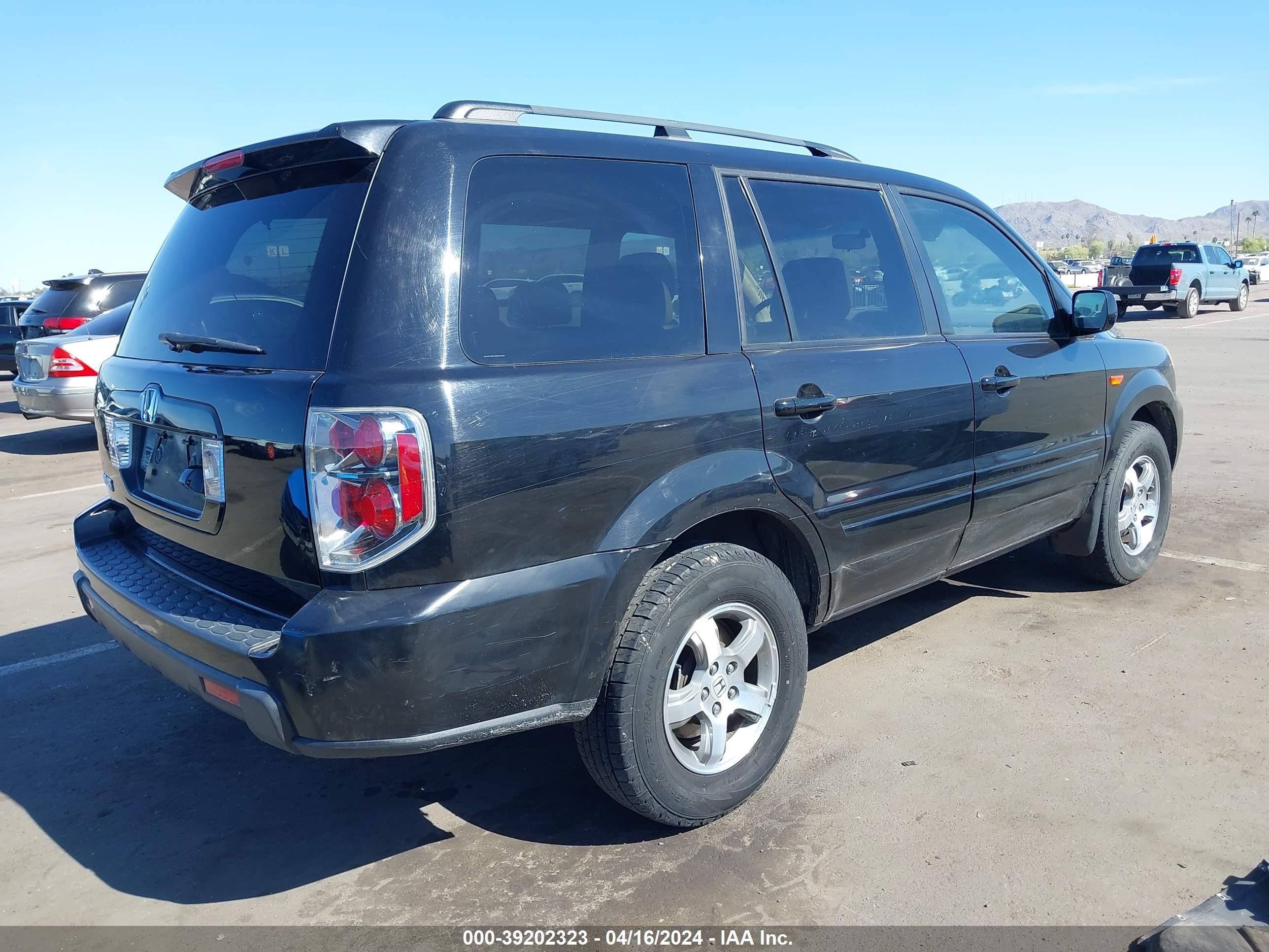 Photo 3 VIN: 5FNYF28727B007087 - HONDA PILOT 