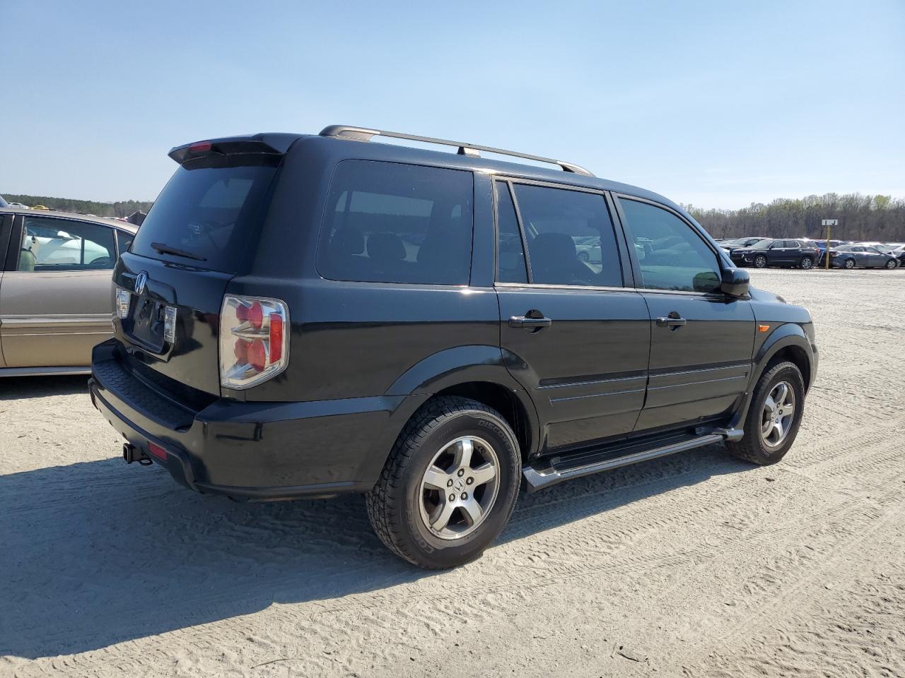 Photo 2 VIN: 5FNYF28727B011026 - HONDA PILOT 