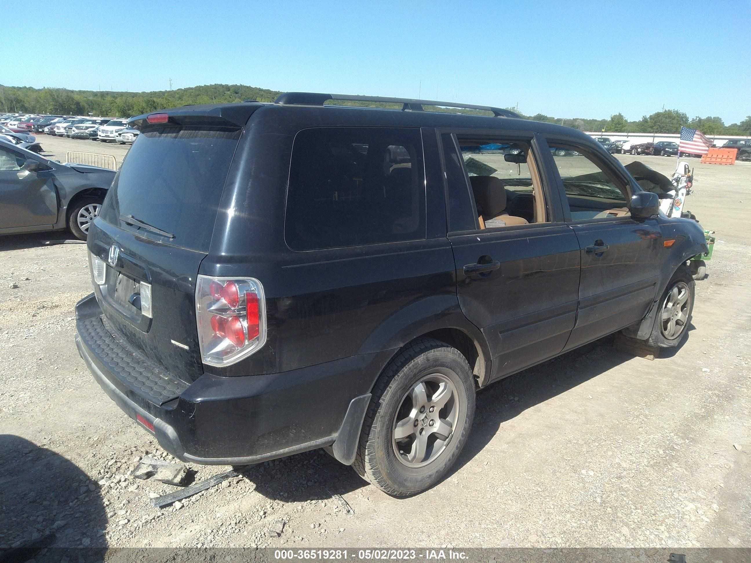 Photo 3 VIN: 5FNYF28736B050190 - HONDA PILOT 