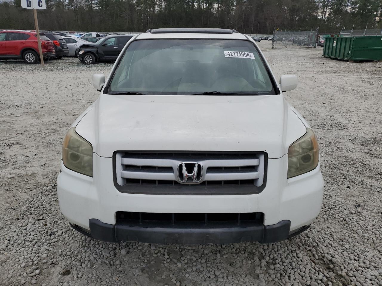 Photo 4 VIN: 5FNYF28738B004409 - HONDA PILOT 