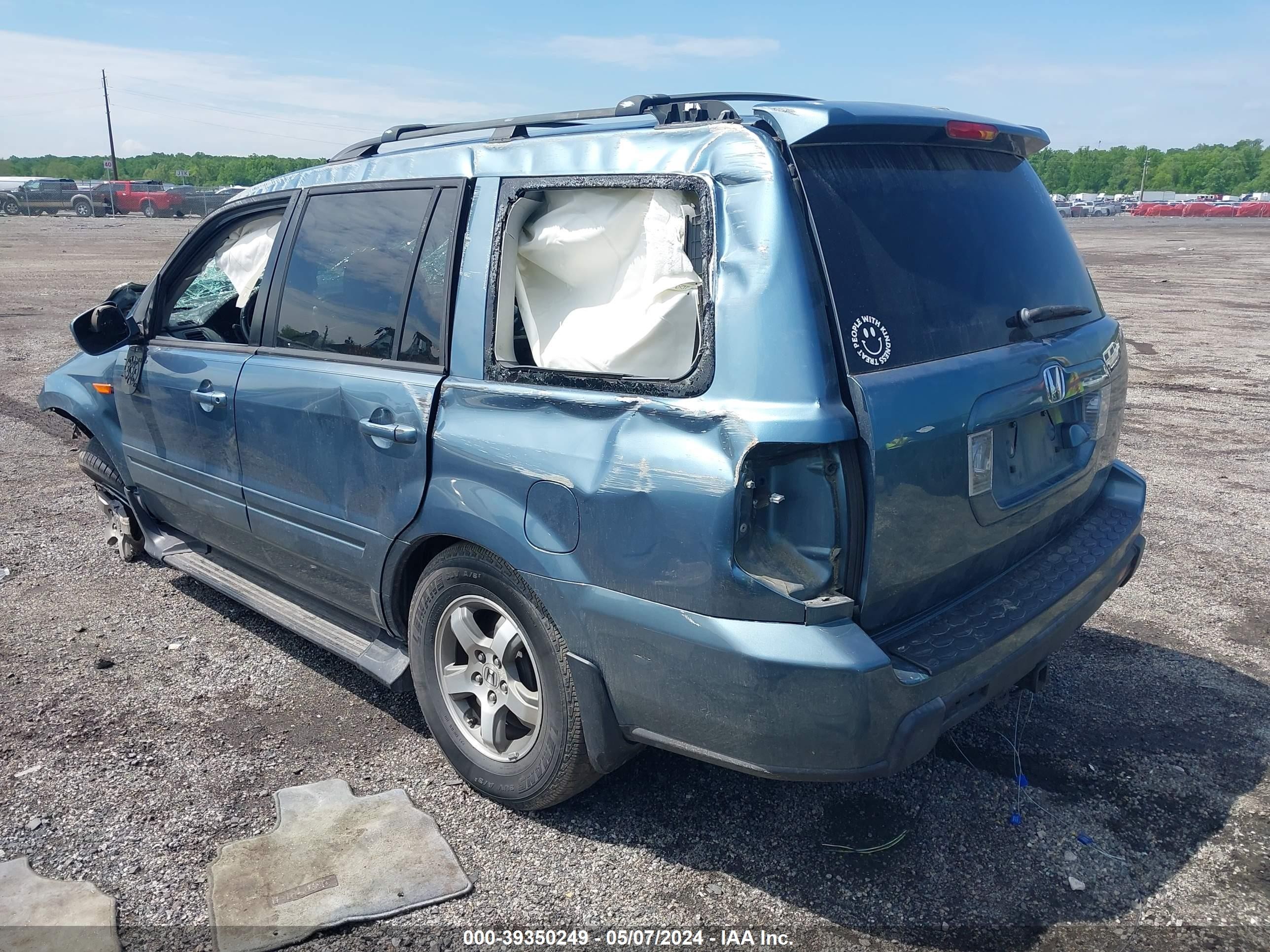 Photo 2 VIN: 5FNYF28757B000716 - HONDA PILOT 