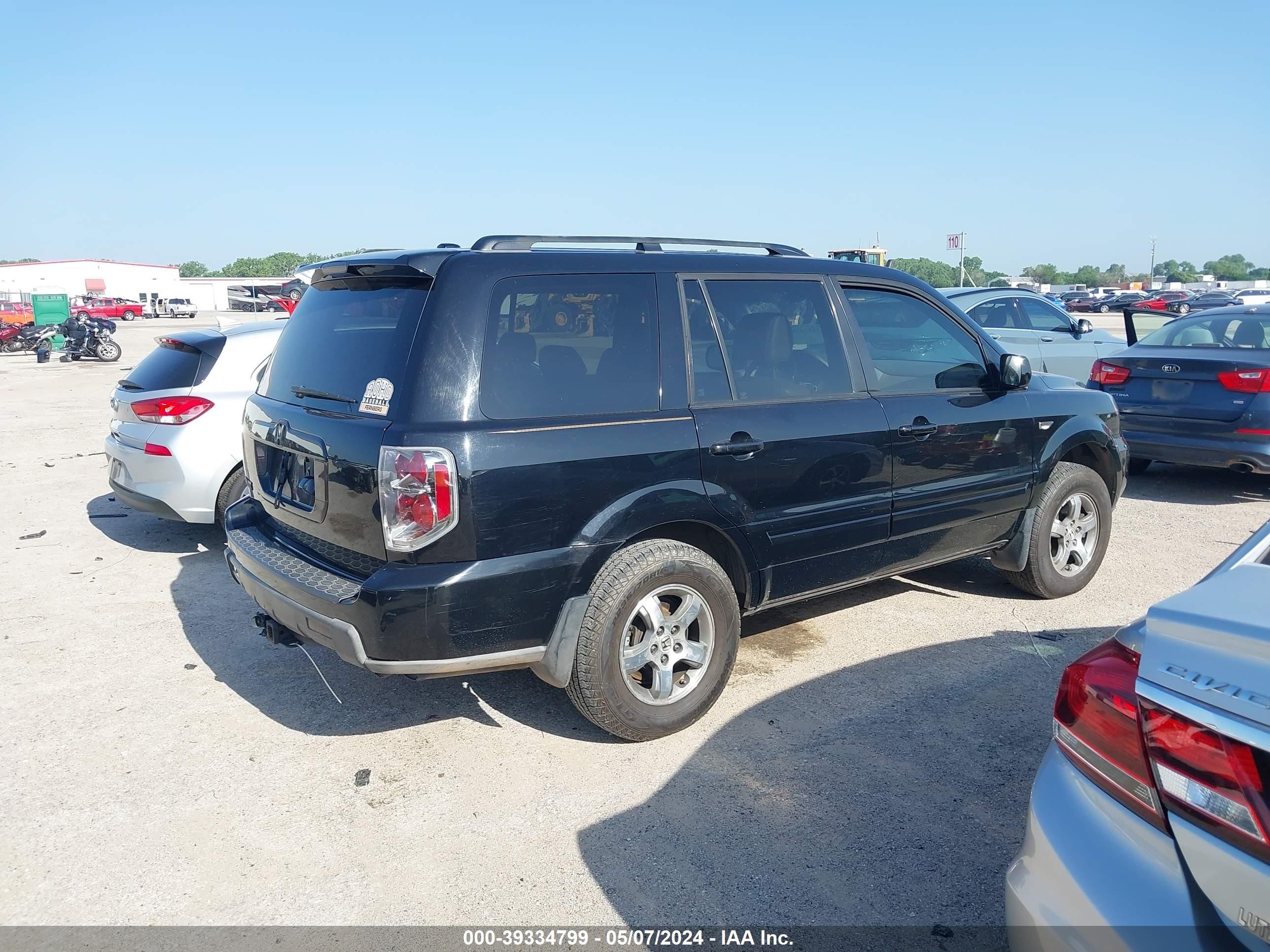 Photo 3 VIN: 5FNYF28777B037492 - HONDA PILOT 