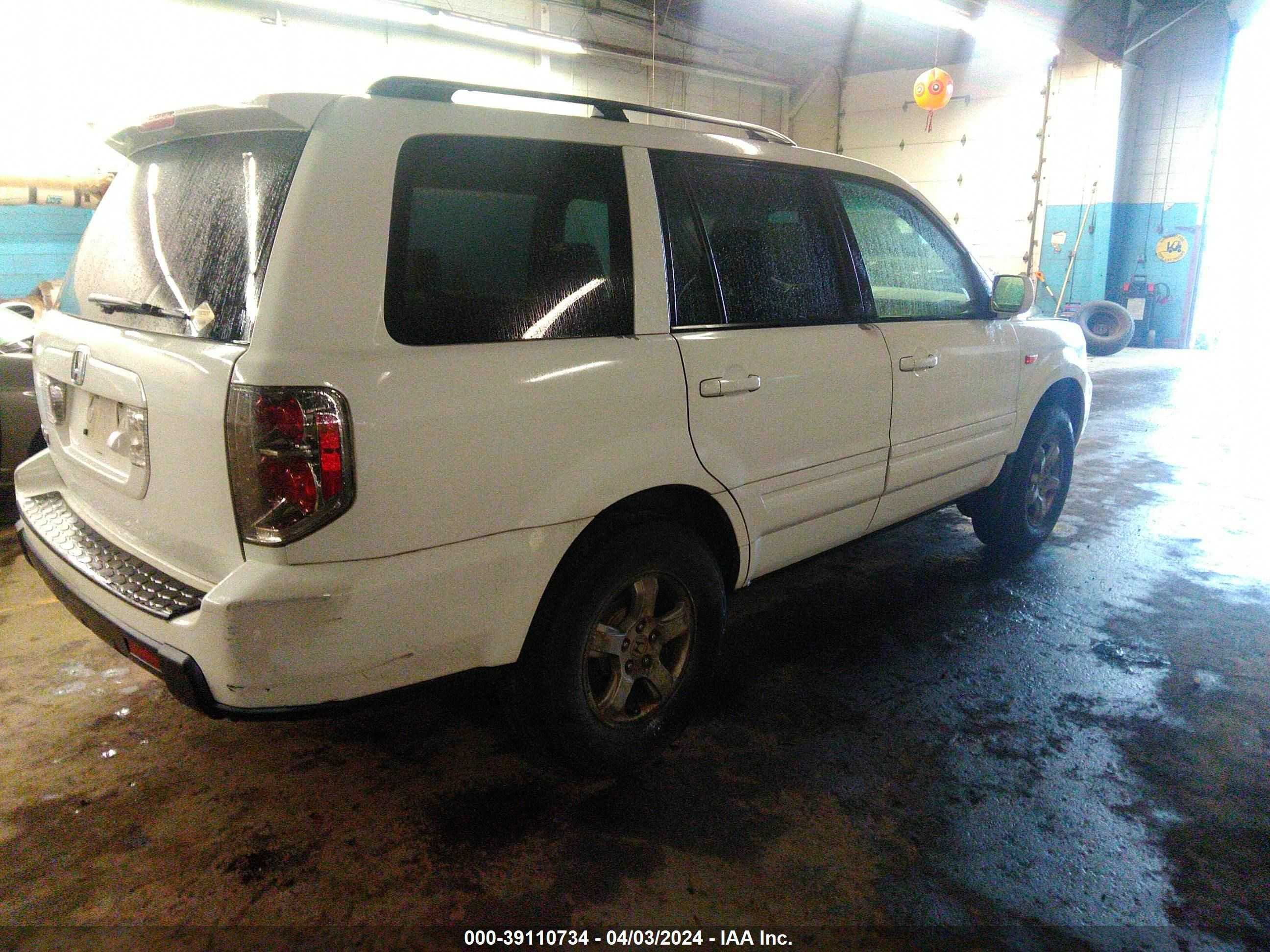 Photo 3 VIN: 5FNYF28797B042449 - HONDA PILOT 