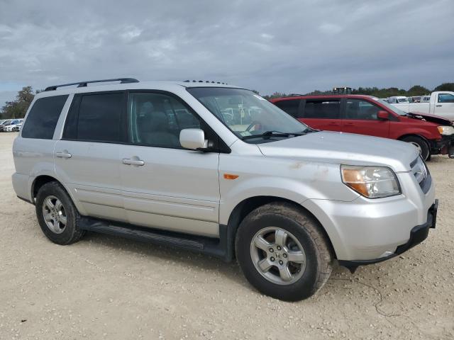 Photo 3 VIN: 5FNYF287X6B030101 - HONDA PILOT EX 