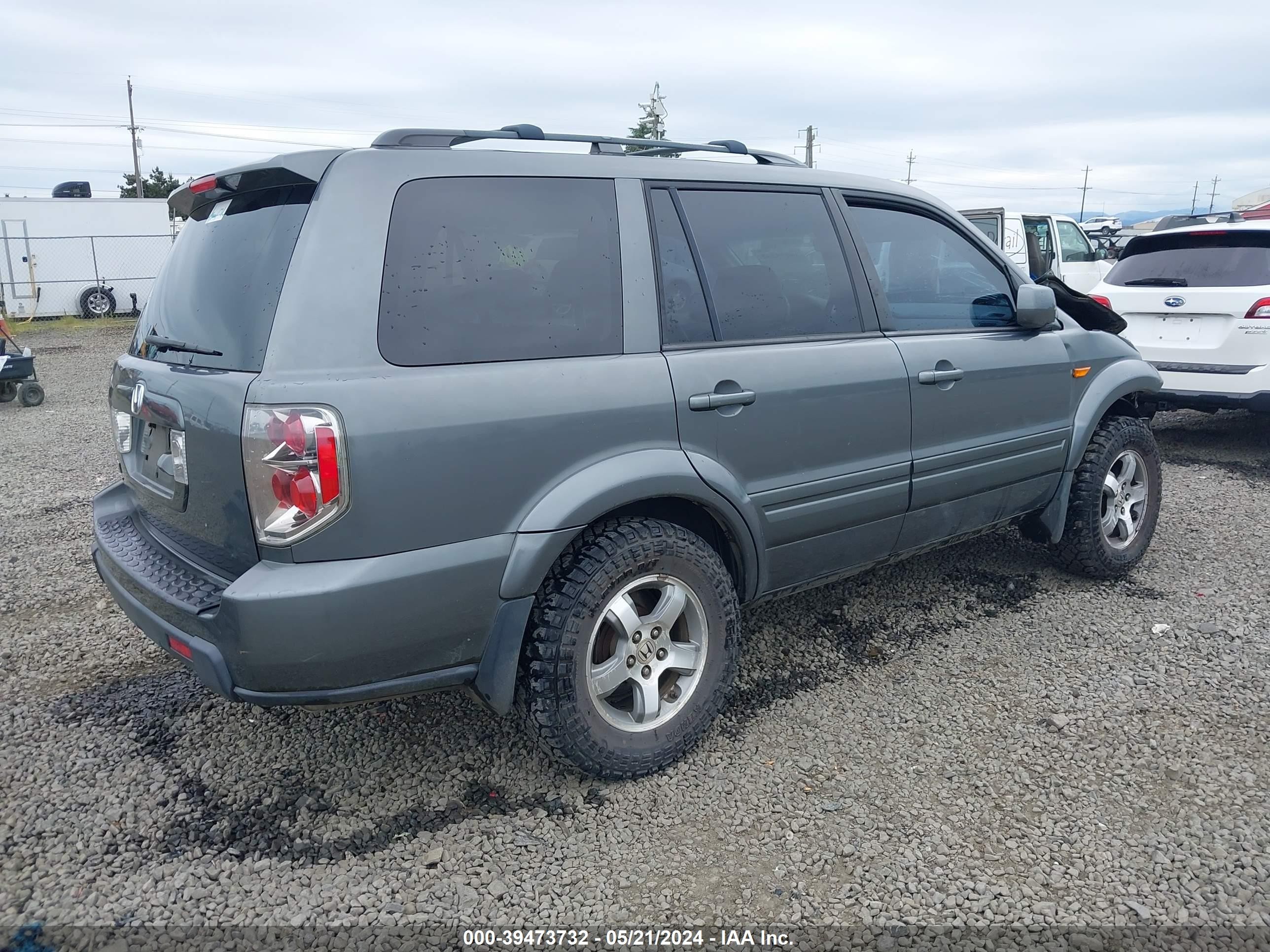 Photo 3 VIN: 5FNYF287X7B010545 - HONDA PILOT 