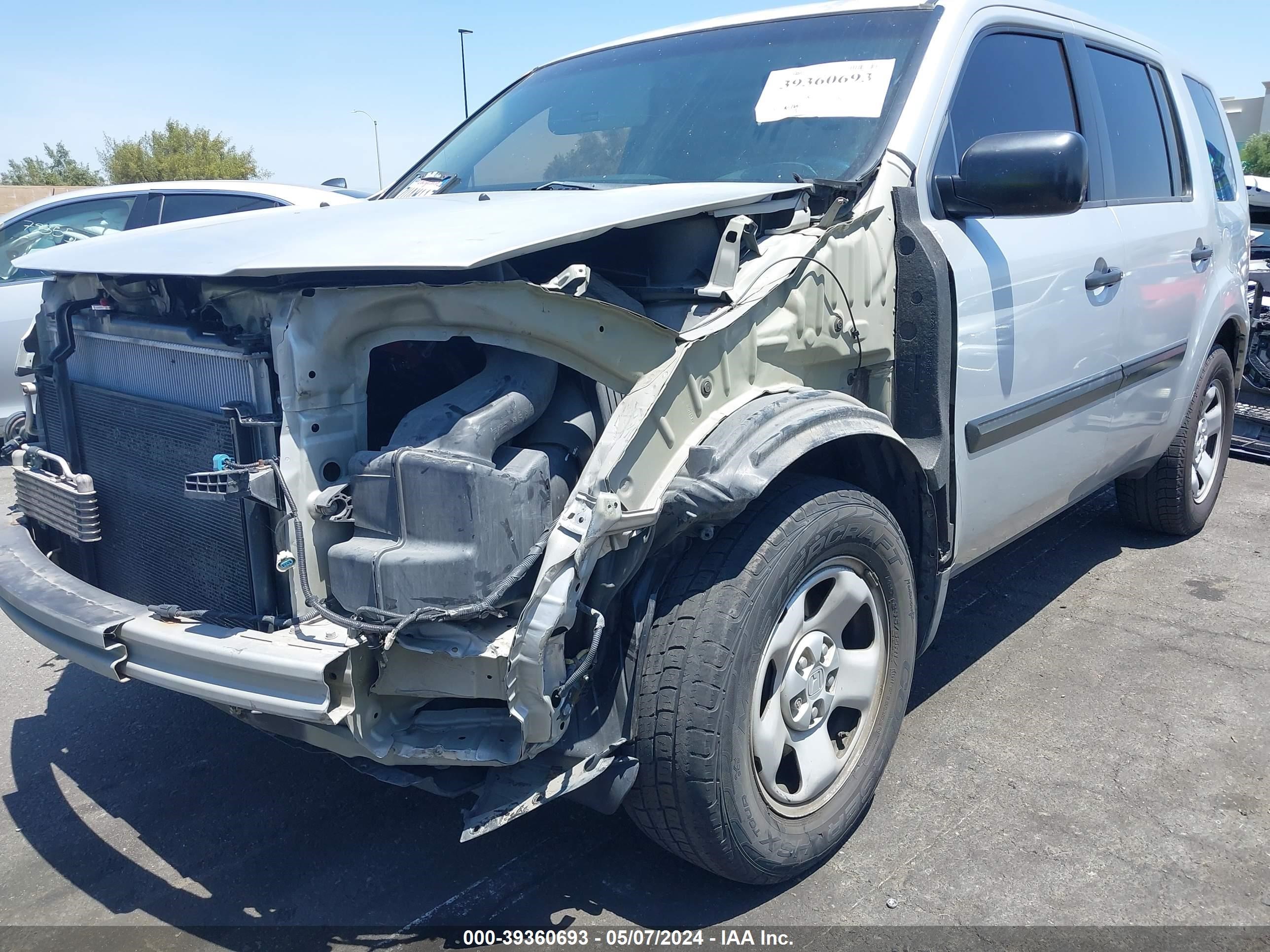 Photo 5 VIN: 5FNYF38249B002678 - HONDA PILOT 