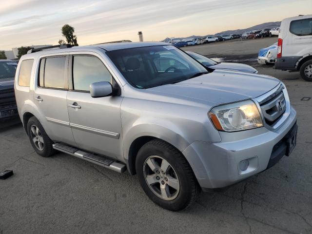 Photo 3 VIN: 5FNYF38449B009986 - HONDA PILOT EX 