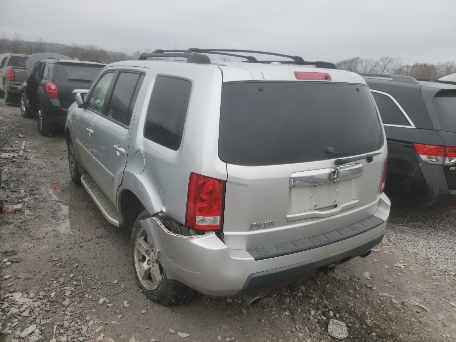 Photo 2 VIN: 5FNYF38459B015831 - HONDA PILOT EX 