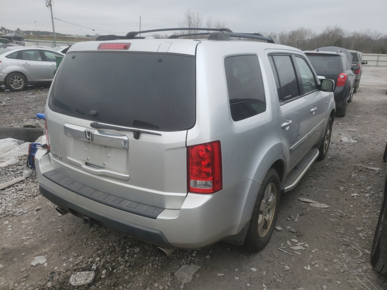 Photo 3 VIN: 5FNYF38459B015831 - HONDA PILOT EX 