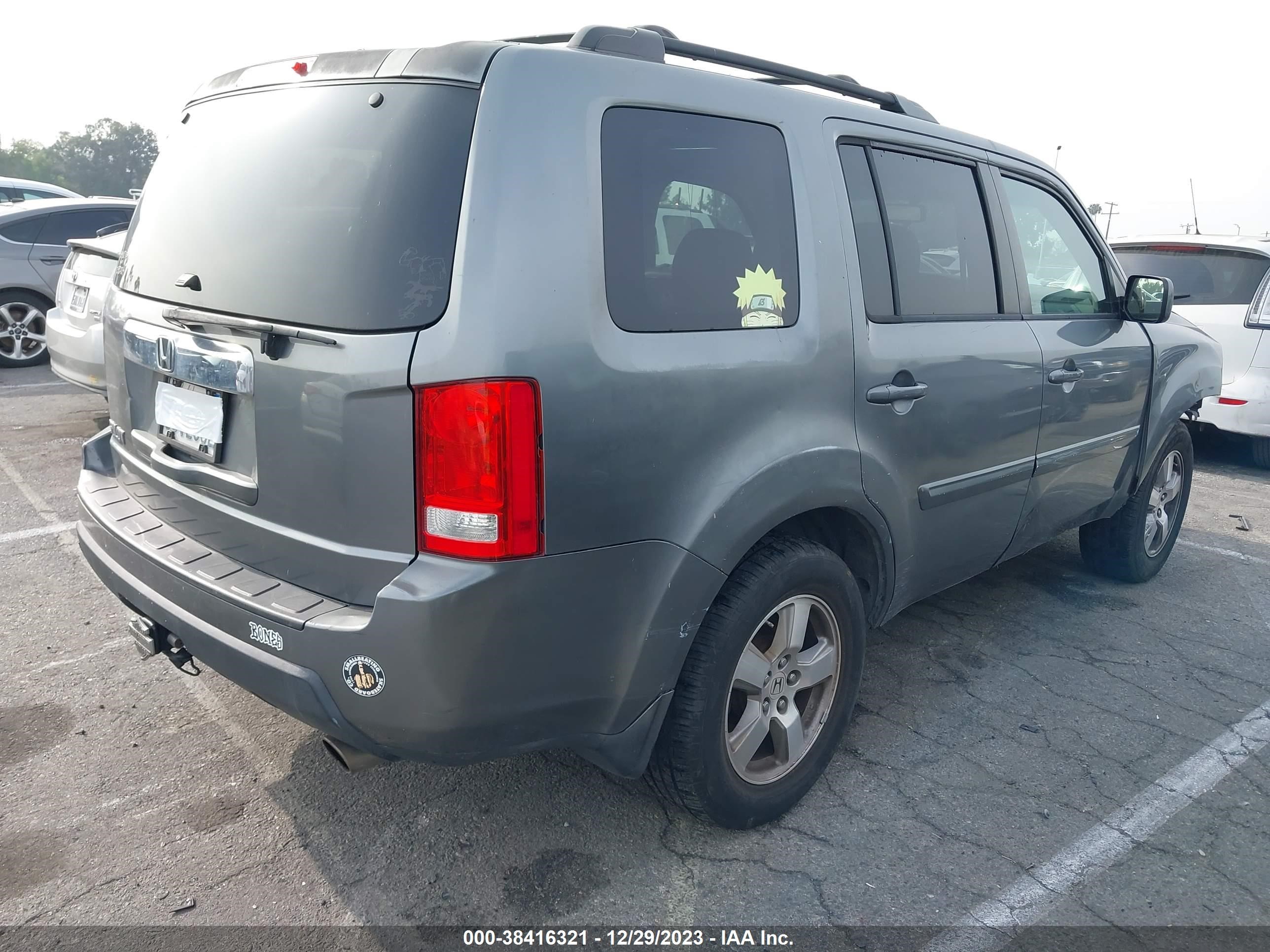 Photo 3 VIN: 5FNYF38519B018900 - HONDA PILOT 