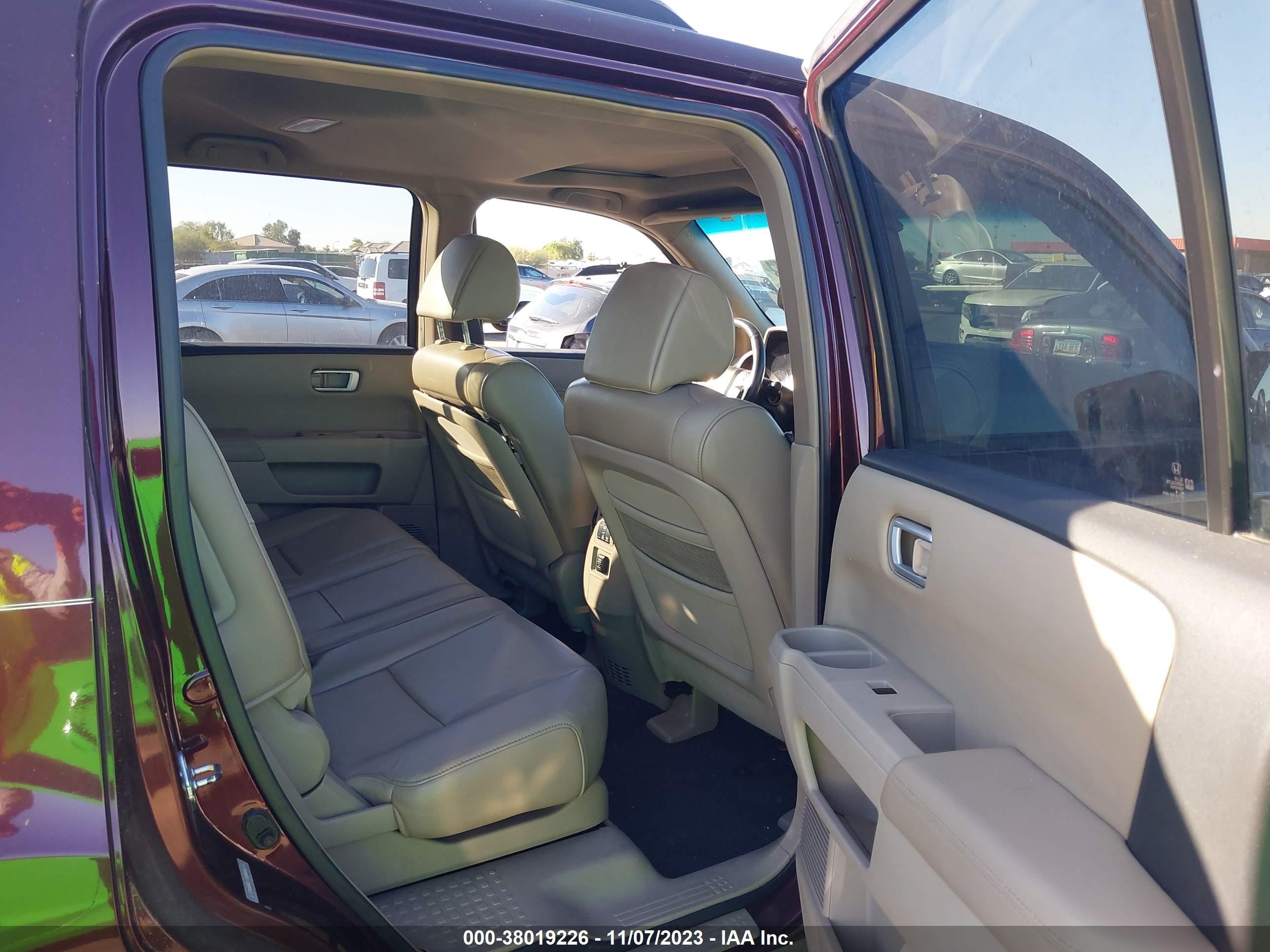 Photo 7 VIN: 5FNYF38589B011572 - HONDA PILOT 