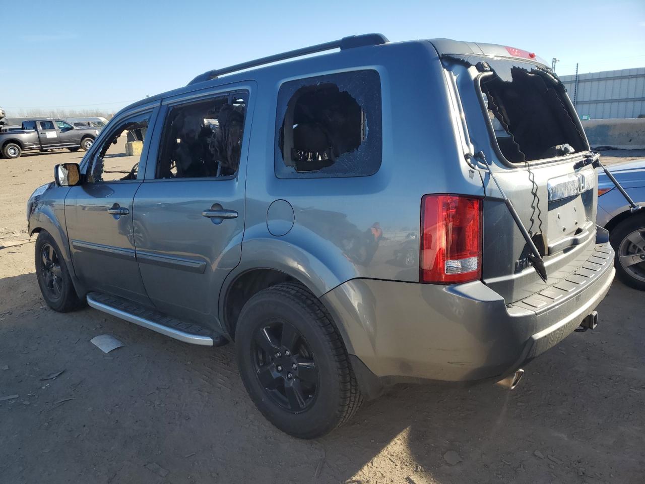 Photo 1 VIN: 5FNYF38599B022855 - HONDA PILOT 