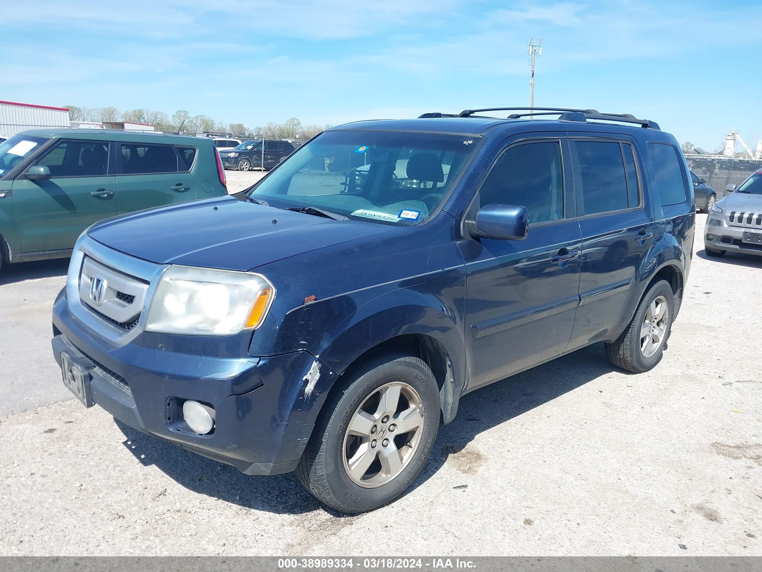 Photo 1 VIN: 5FNYF385X9B019382 - HONDA PILOT 