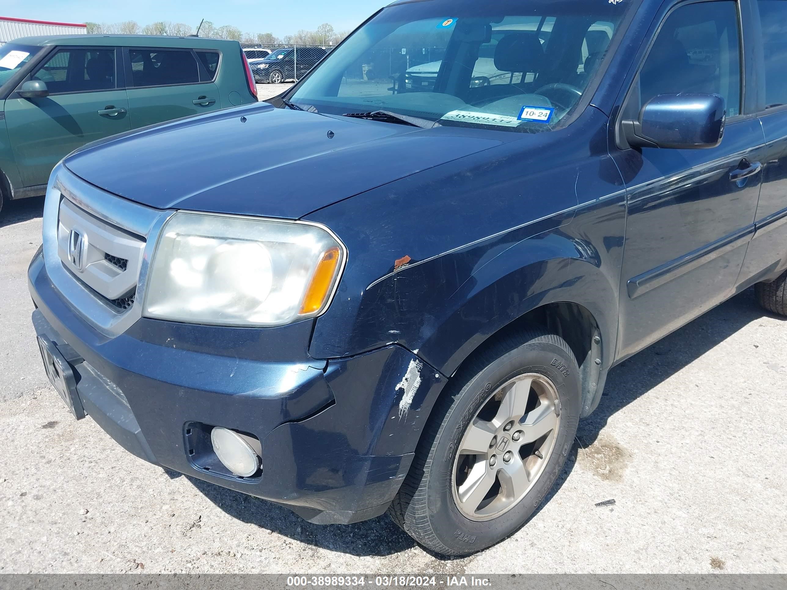 Photo 5 VIN: 5FNYF385X9B019382 - HONDA PILOT 