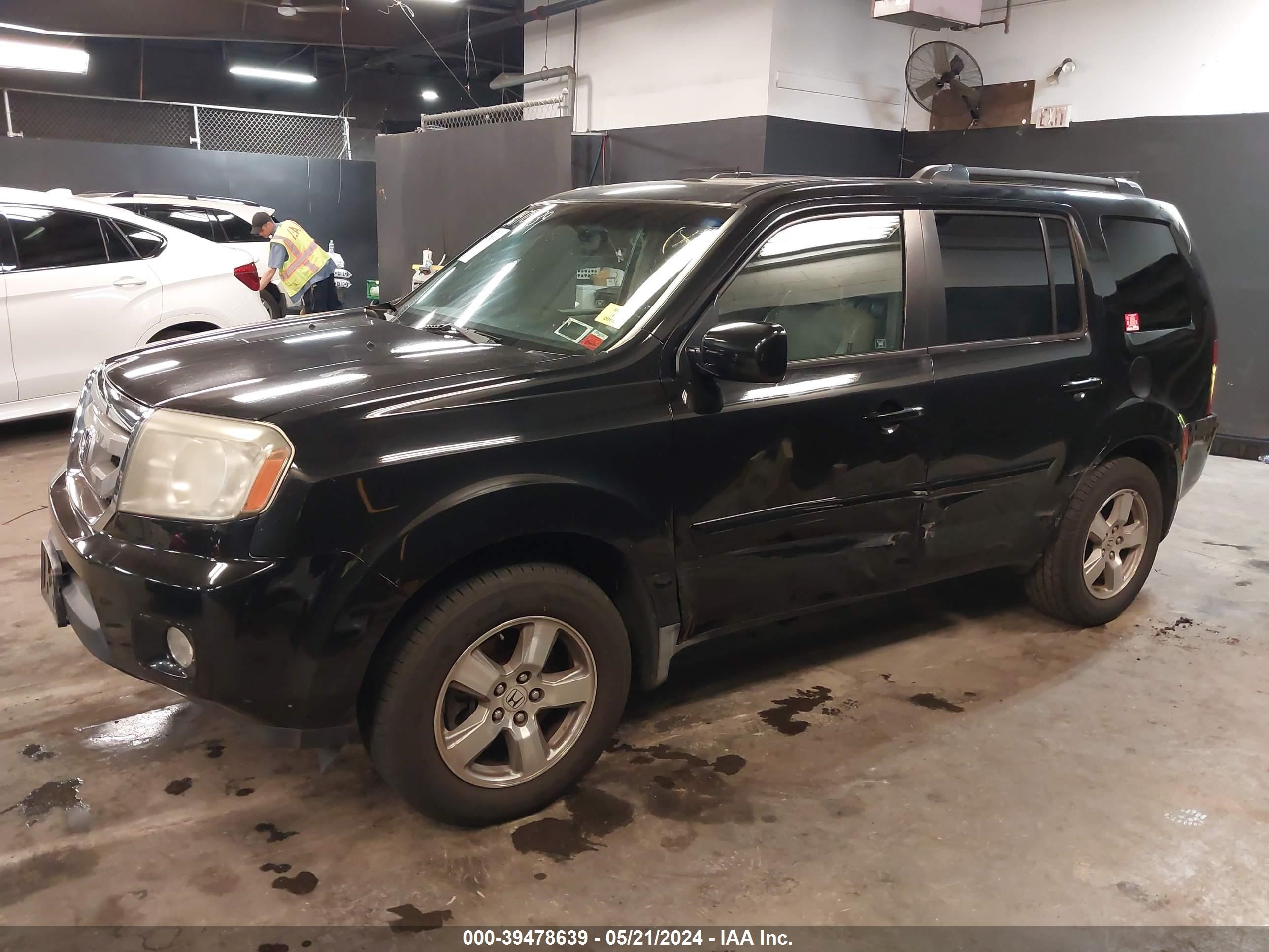 Photo 13 VIN: 5FNYF38659B010761 - HONDA PILOT 