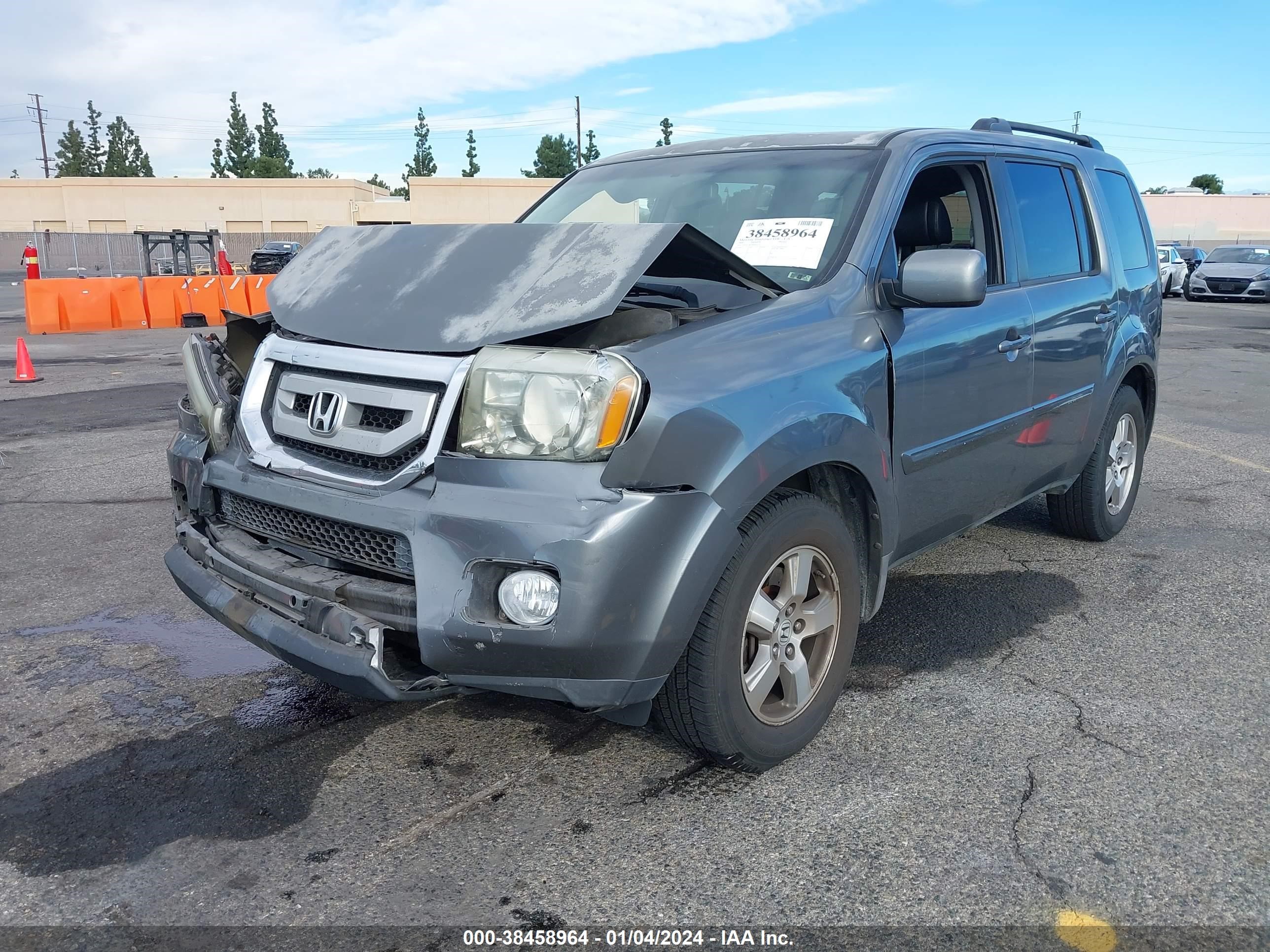 Photo 1 VIN: 5FNYF38679B024113 - HONDA PILOT 