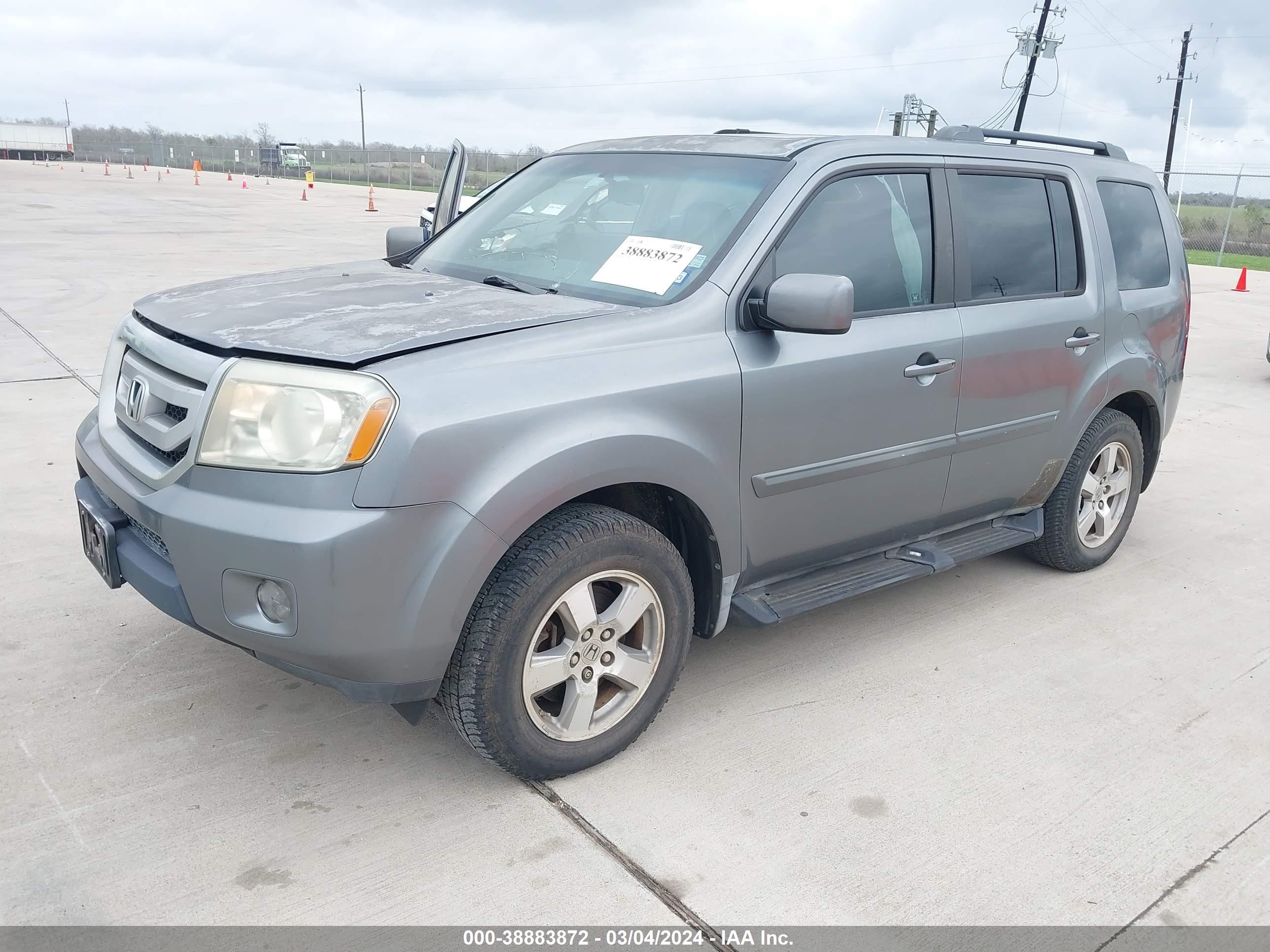 Photo 1 VIN: 5FNYF38679B024998 - HONDA PILOT 