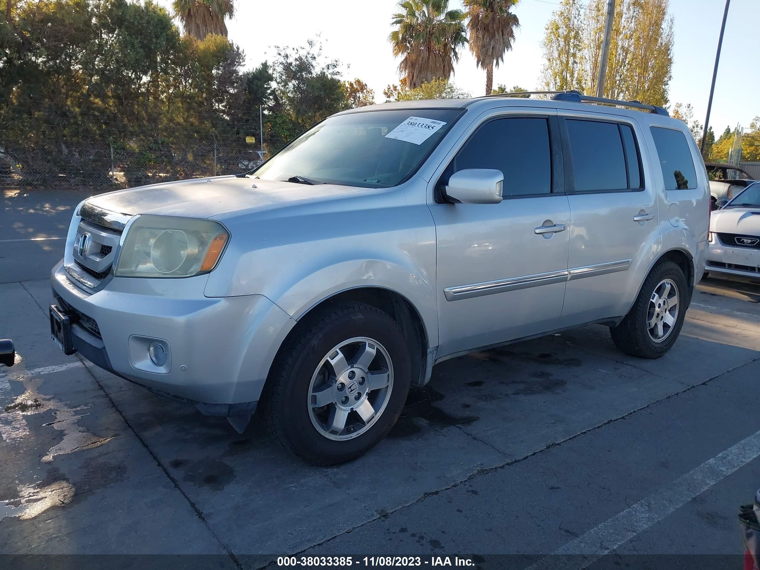 Photo 1 VIN: 5FNYF38929B003941 - HONDA PILOT 