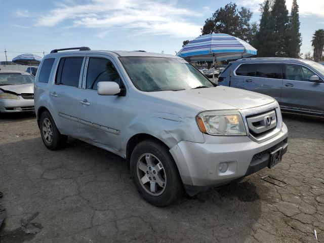 Photo 3 VIN: 5FNYF38949B007442 - HONDA PILOT TOUR 