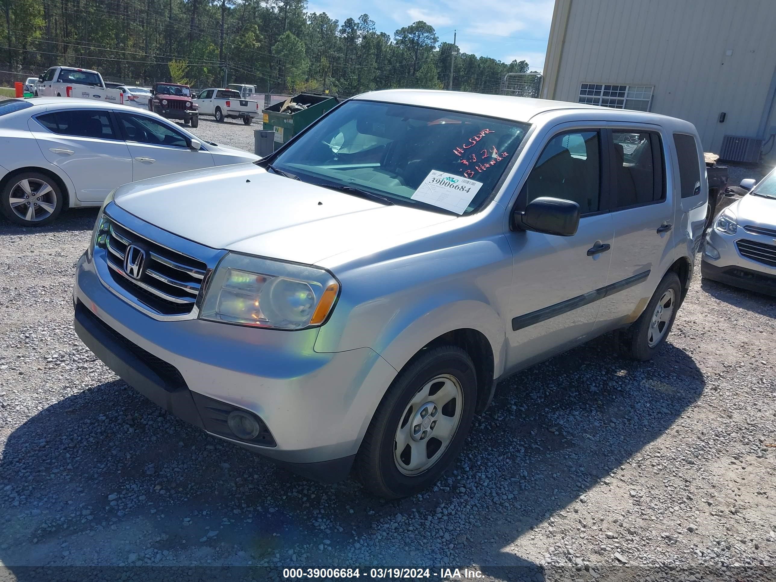 Photo 1 VIN: 5FNYF3H21DB044881 - HONDA PILOT 