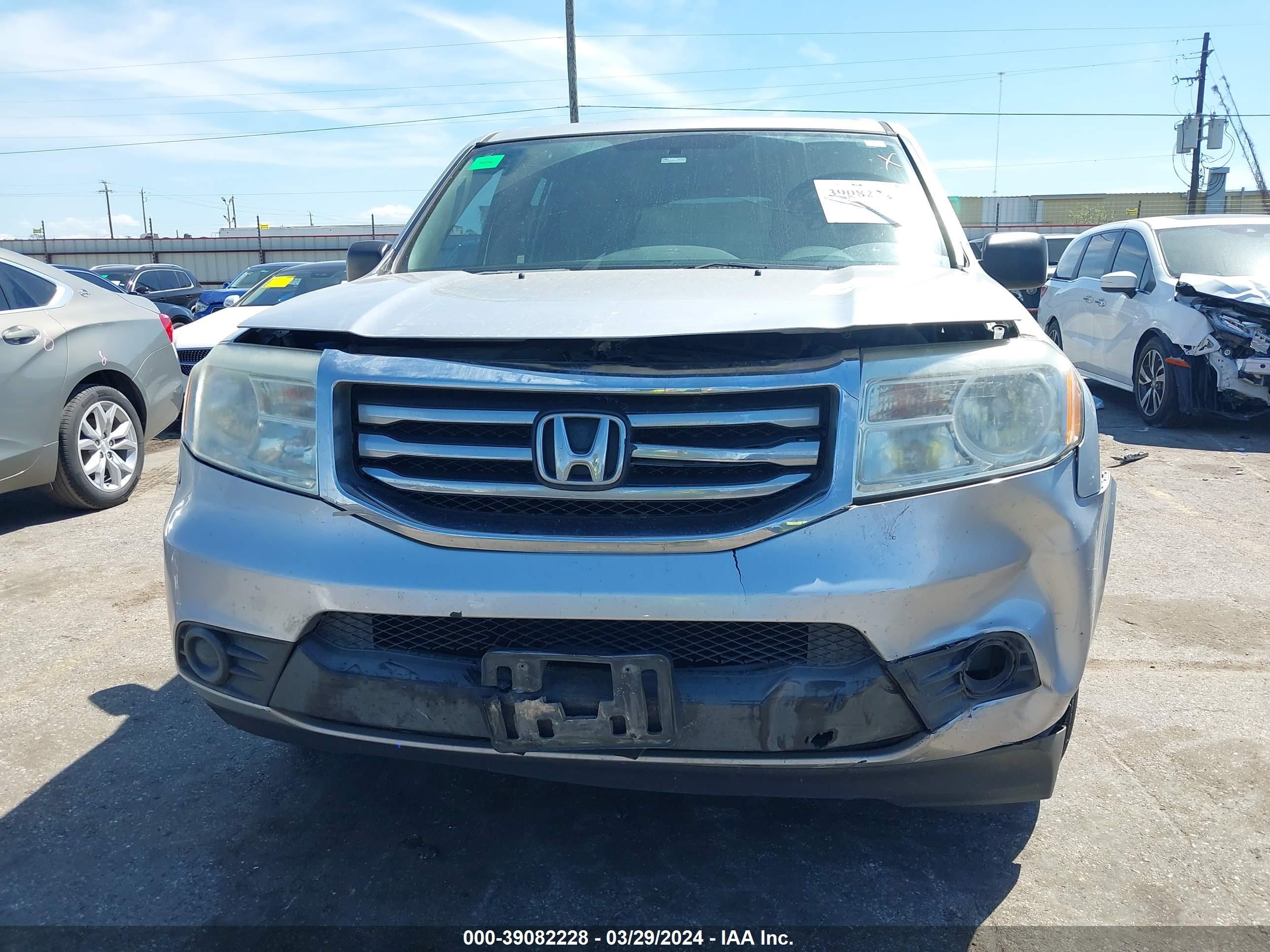 Photo 5 VIN: 5FNYF3H23DB025927 - HONDA PILOT 