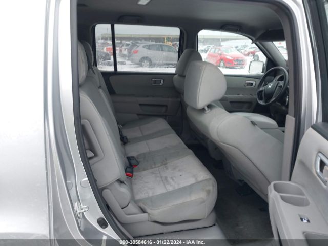 Photo 7 VIN: 5FNYF3H24FB028497 - HONDA PILOT 