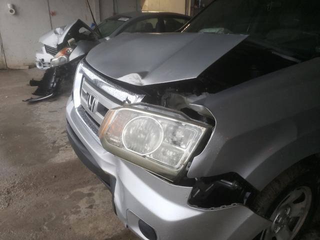 Photo 8 VIN: 5FNYF3H25BB030141 - HONDA PILOT LX 