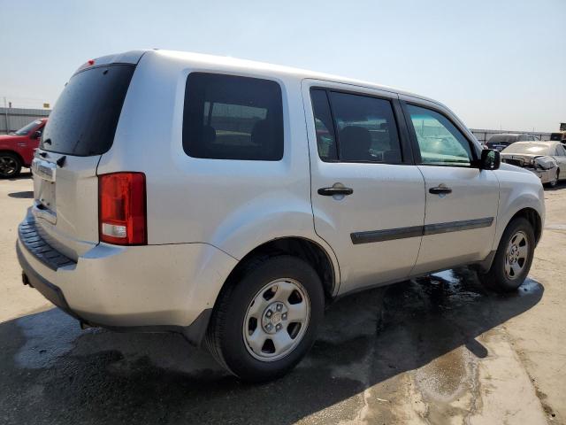 Photo 2 VIN: 5FNYF3H27BB038130 - HONDA PILOT LX 