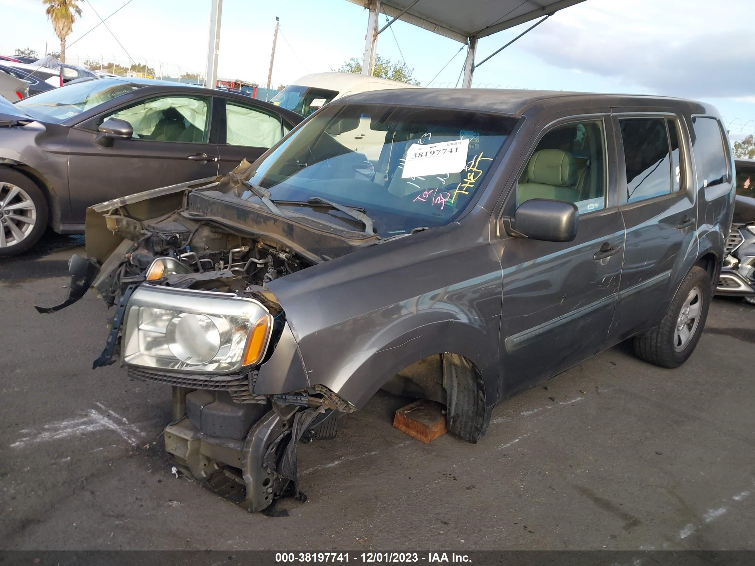 Photo 1 VIN: 5FNYF3H28BB002625 - HONDA PILOT 